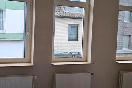 Wohnung Burscheid - 2 Zimmer, 80 m&sup2;, 750&euro; | Angebot:25050209