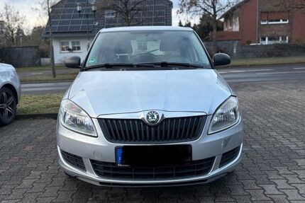 Skoda Fabia 118.000 km 2.900 &euro; Ratingen 40880