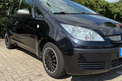 Mitsubishi Colt 163.800 km 1.800 &euro; Köln 50858