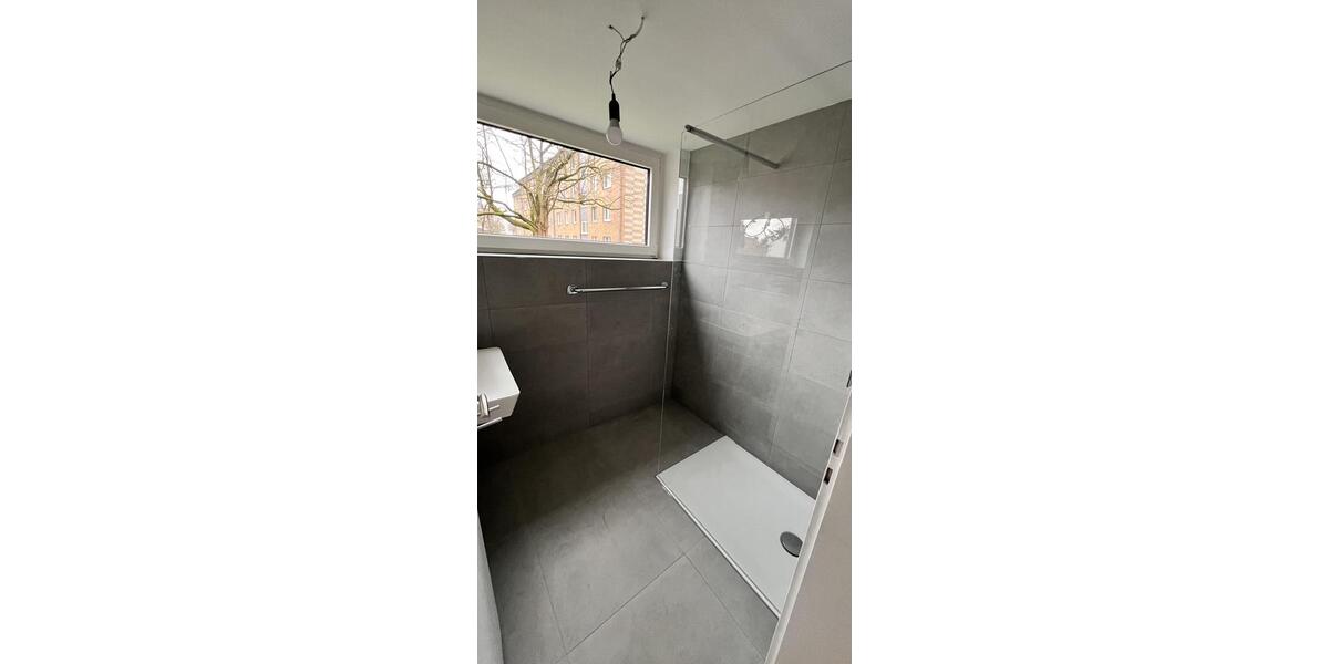 Erdgeschoßwohnung Düsseldorf Lörick - 3 Zimmer, 83 m&sup2;, 1.395&euro; | Angebot:26425534