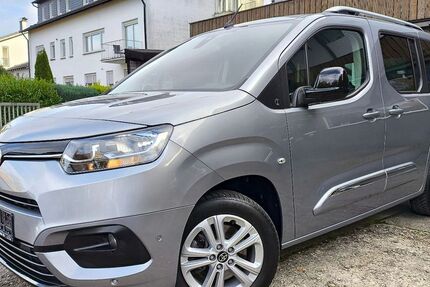 Toyota Proace City 18.370 km 27.450 € Solingen 42657