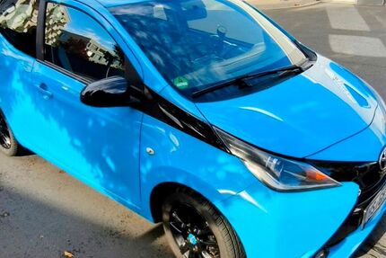 Toyota Aygo (X) 68.700 km 7.950 &euro; Köln 50829