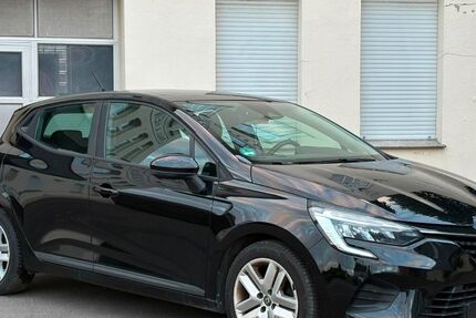 Renault Clio 96.798 km 7.900 &euro; Solingen/NRW 42655