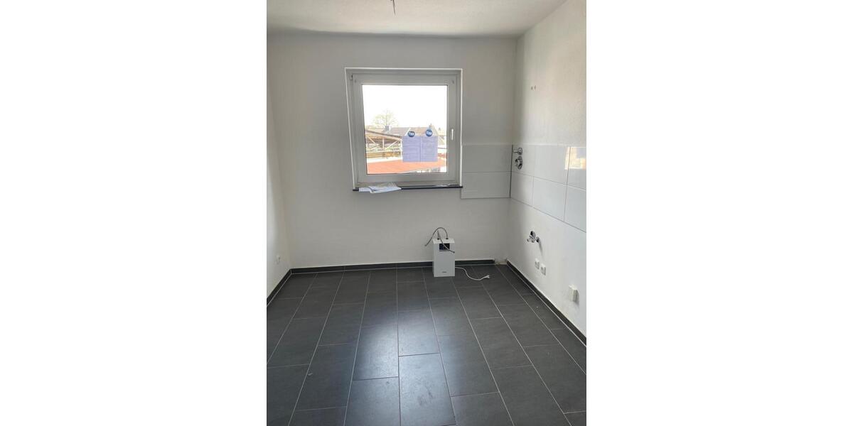 Erdgeschoßwohnung Wuppertal Barmen - 3 Zimmer, 77 m&sup2;, 659&euro; | Angebot:24878001