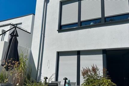Neubau Reiheneckhaus mit Dachterasse & Garten in Solingen