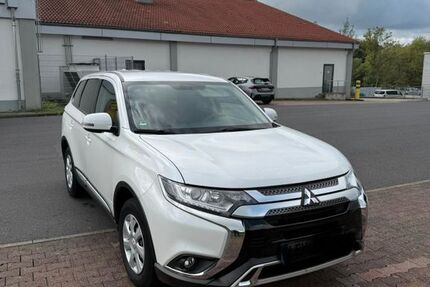 Mitsubishi Outlander 95.000 km 18.499 &euro; Leverkusen 51381