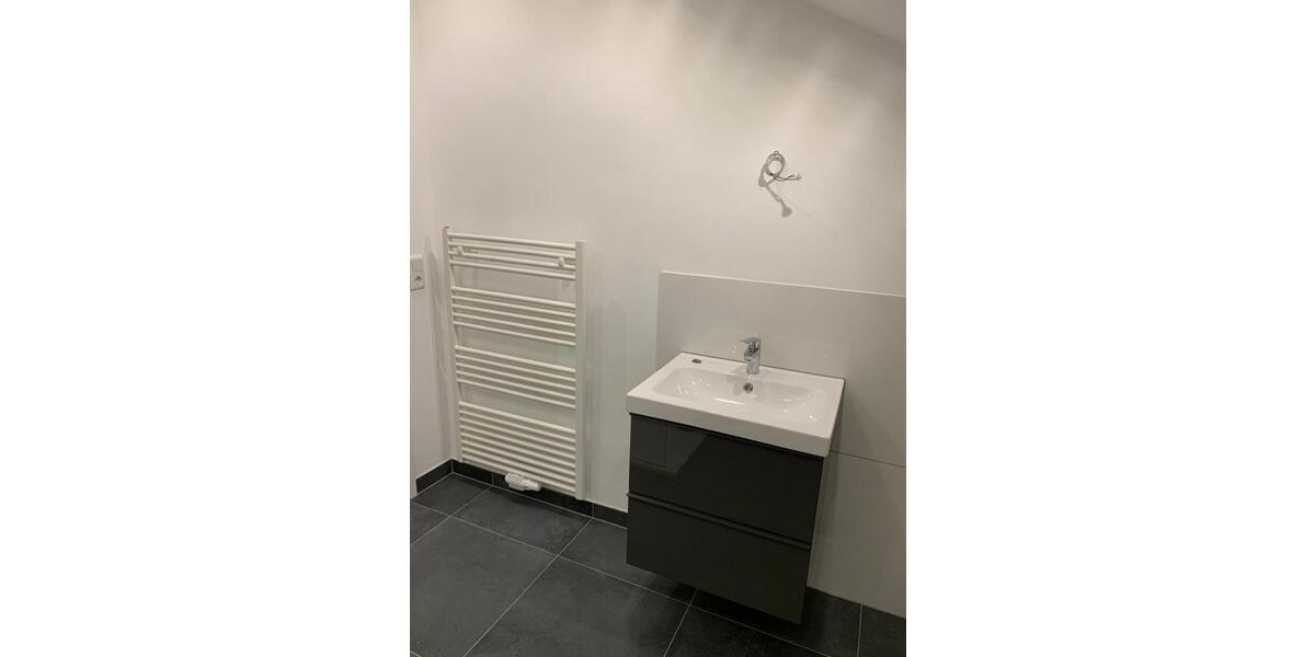 Dachgeschoßwohnung Solingen Burg - 3 Zimmer, 77 m&sup2;, 977&euro; | Angebot:24400556