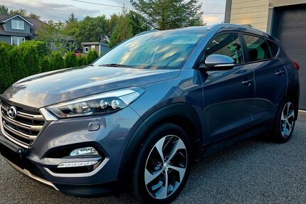 Hyundai TUCSON 188.500 km 11.700 &euro; Köln 50996
