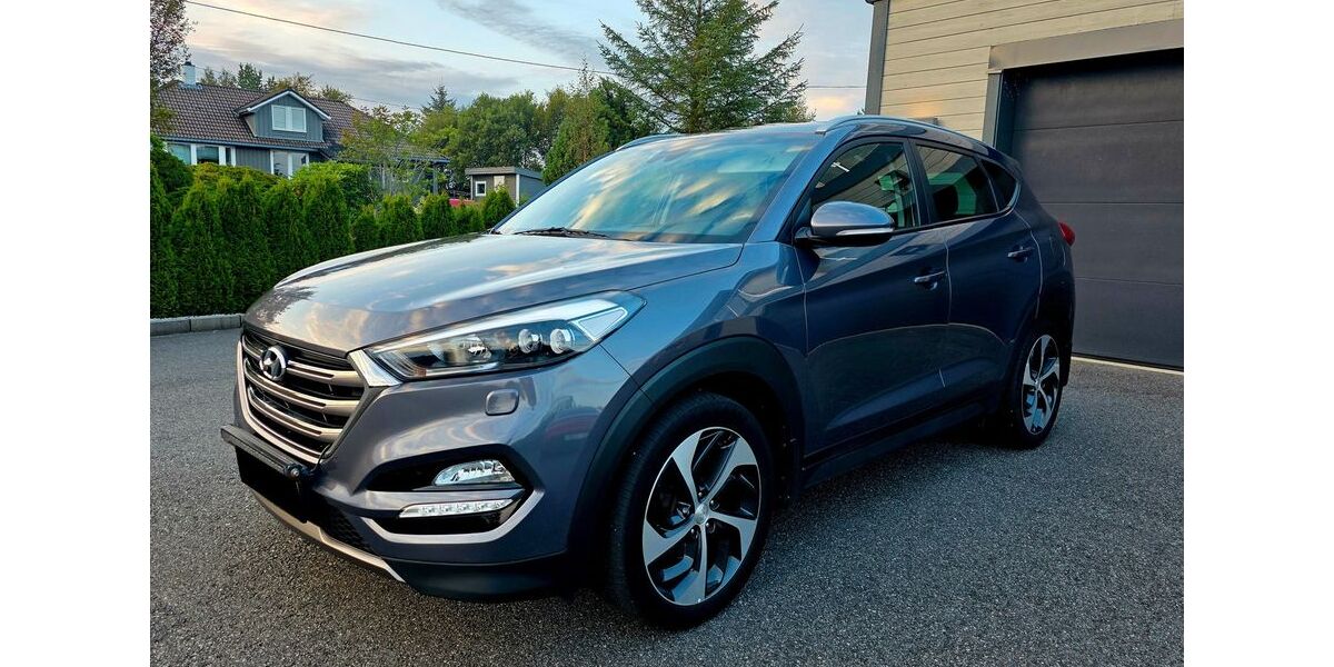 Hyundai TUCSON 188.500 km 11.700 &euro; Köln 50996