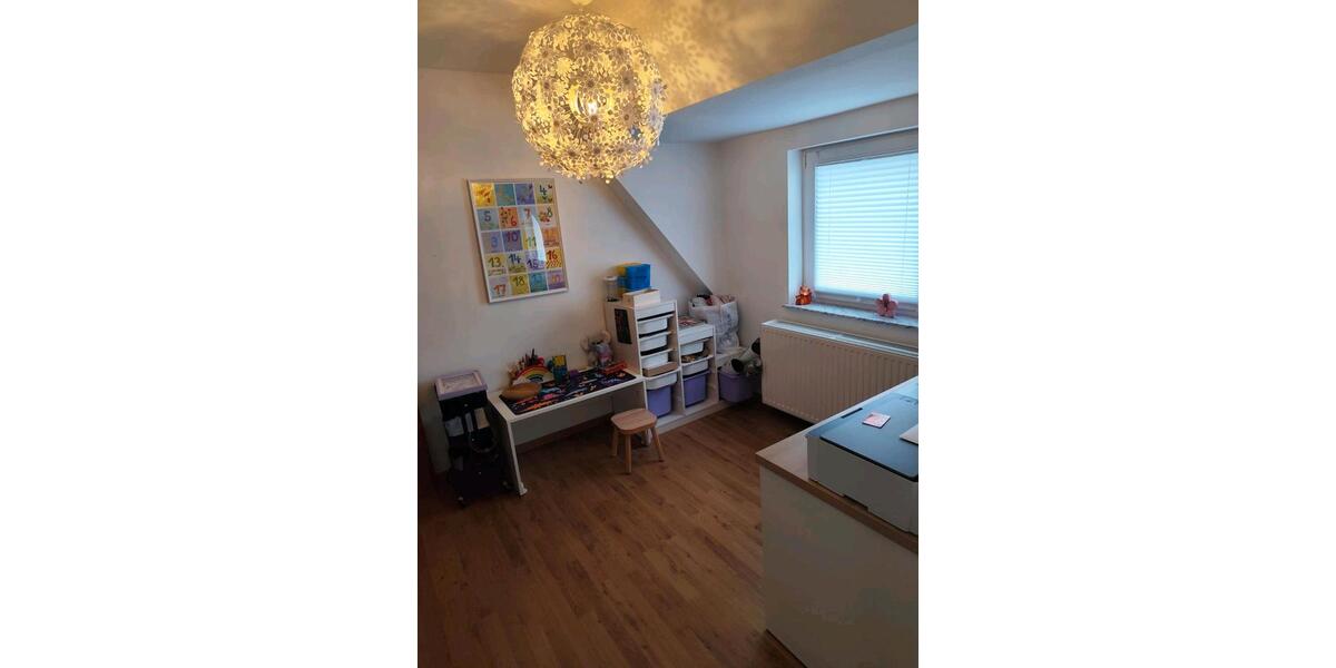 Dachgeschoßwohnung Radevormwald - 3.5 Zimmer, 78 m&sup2;, 730&euro; | Angebot:24857728