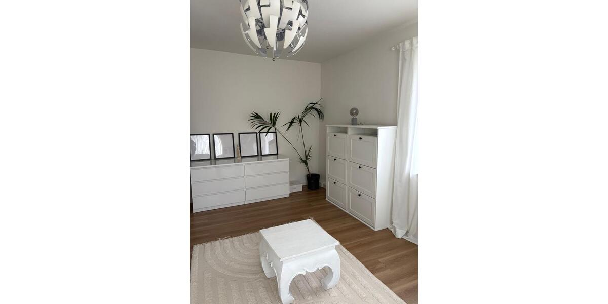 Etagenwohnung Düsseldorf Oberbilk - 3 Zimmer, 80 m&sup2;, 900&euro; | Angebot:24720308