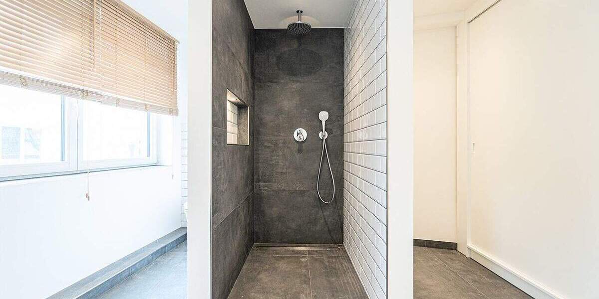 Etagenwohnung Hilden - 3 Zimmer, 122 m&sup2;, 2.340&euro; | Angebot:23958866