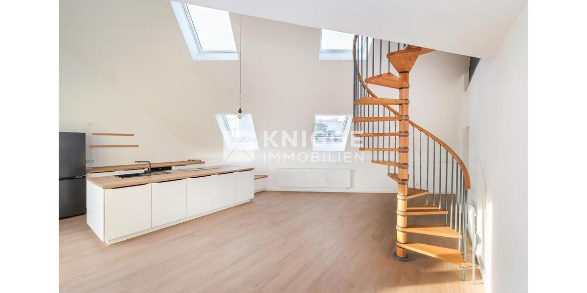 Dachgeschoßwohnung Bergisch Gladbach - 5 Zimmer, 129 m&sup2;, 1.556&euro; | Angebot:25856193