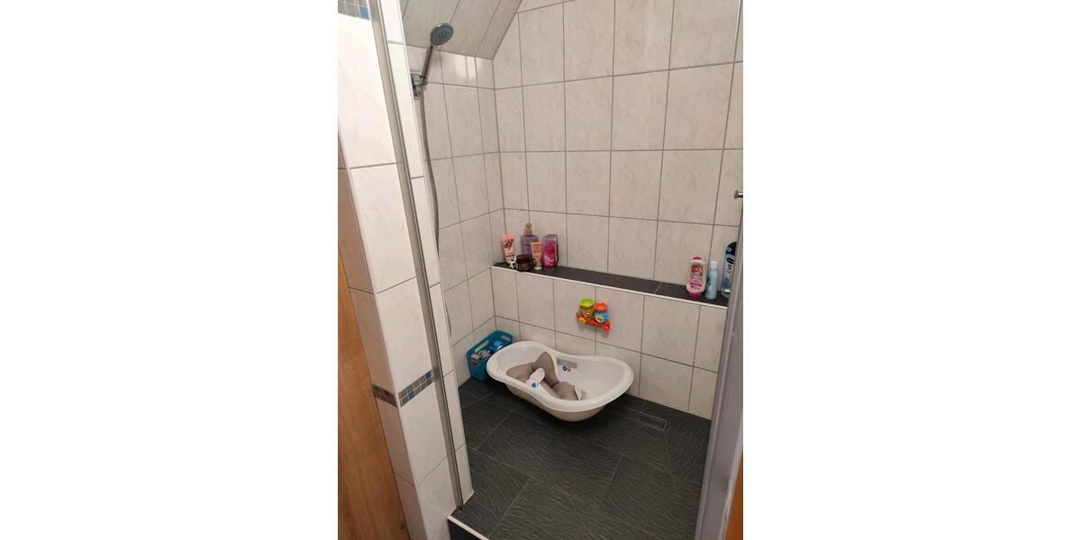 Dachgeschoßwohnung Radevormwald - 3.5 Zimmer, 78 m&sup2;, 730&euro; | Angebot:24857728