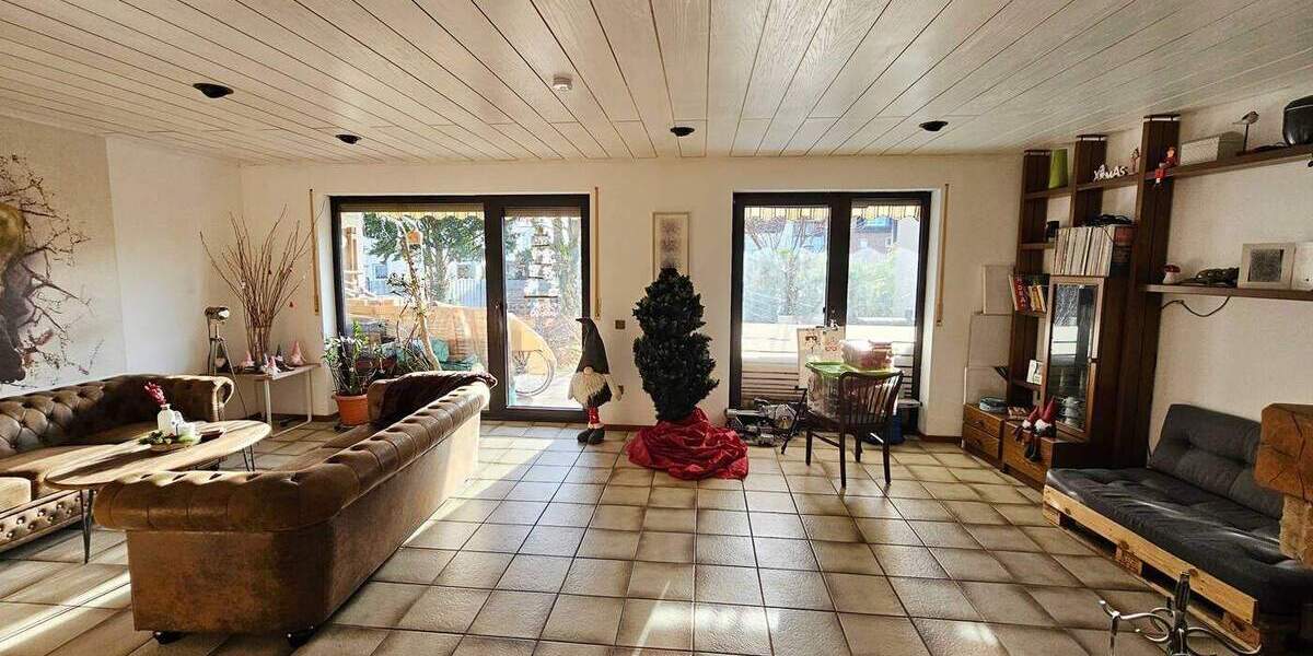 Mehrfamilienhaus, Wohnhaus Leverkusen / Lützenkirchen Quettingen - 8 Zimmer, 234 m&sup2;, 649.000&euro; | Angebot:24517355