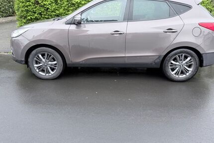 Hyundai ix35 108.000 km 9.000 &euro; Leverkusen 51373