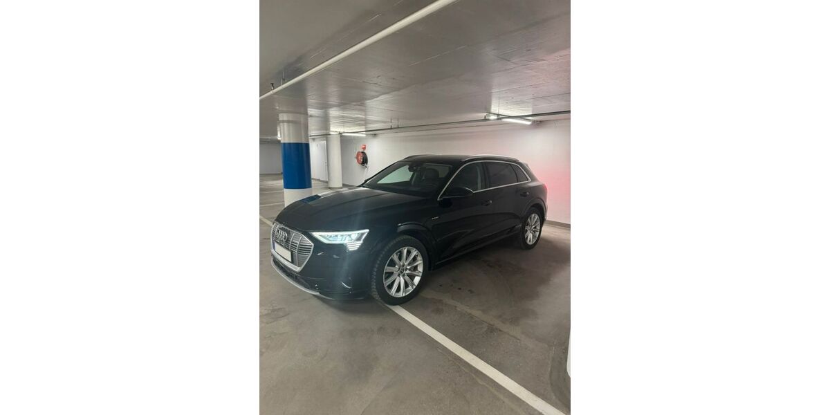 Audi e-tron 125.500 km 22.000 &euro; Köln 50968