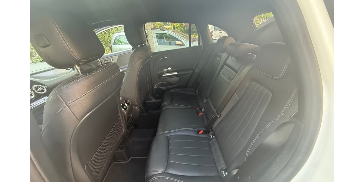 Mercedes-Benz GLA-Klasse 77.300 km 32.900 € Köln 50667