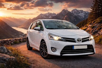 Toyota Verso 144.000 km 11.799 &euro; Solingen 42657