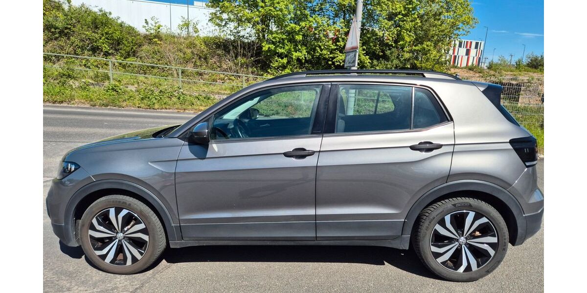 VW T-Cross 77.000 km 14.500 &euro; Köln 51109