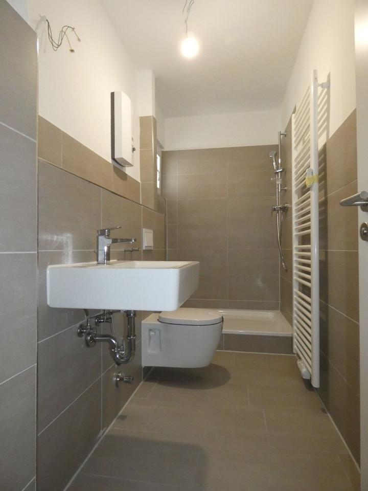 Erstbezug nach Sanierung! 2-Zimmer-Erdgeschoss-Whg. mit Balkon! zimmer