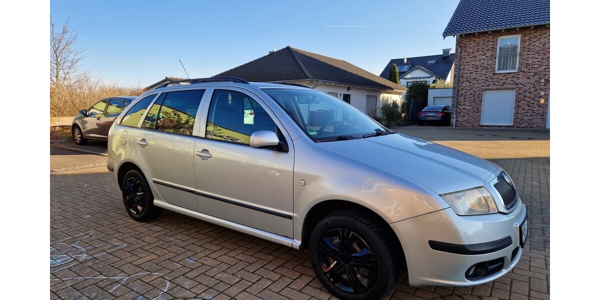 Skoda Fabia 389.000 km 1.580 &euro; Dormagen 41539