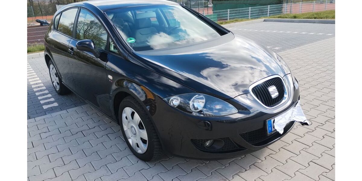 Seat Leon 230.000 km 2.150 &euro; Solingen 42651