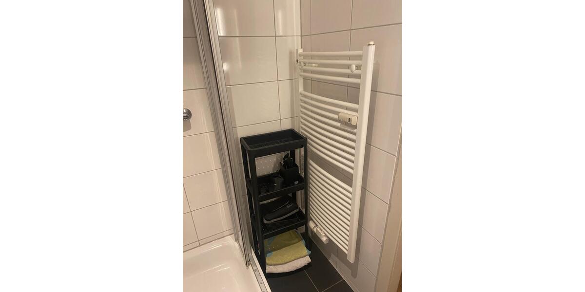 Etagenwohnung Düsseldorf Oberbilk - 3 Zimmer, 67 m&sup2;, 580&euro; | Angebot:24616426
