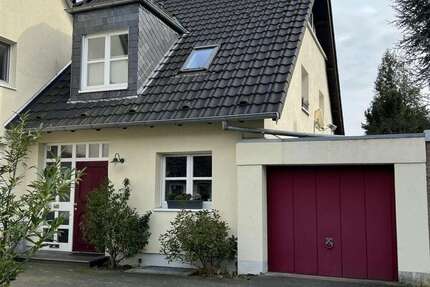 Haus Neuss Reuschenberg - 4 Zimmer, 127 m&sup2;, 535.000&euro; | Angebot:24843935