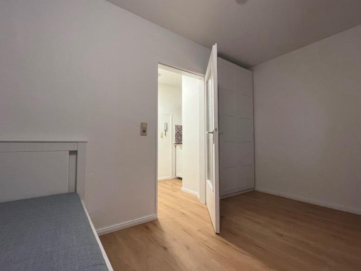 Erdgeschoßwohnung Düsseldorf Oberbilk - 1 Zimmer, 28 m&sup2;, 545&euro; | Angebot:25613688