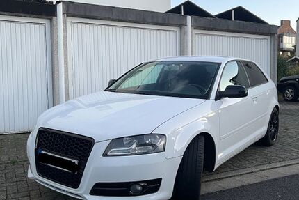 Audi A3 166.000 km 5.200 &euro; Neuss 41470