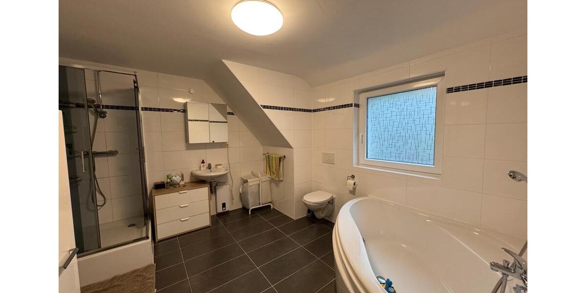 Dachgeschoßwohnung Wuppertal Gemarkung Elberfeld - 4.5 Zimmer, 113 m&sup2;, 289.990&euro; | Angebot:24654028