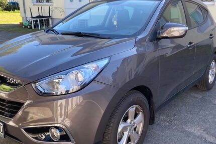 Hyundai ix35 99.000 km 9.999 &euro; Leverkusen 51373