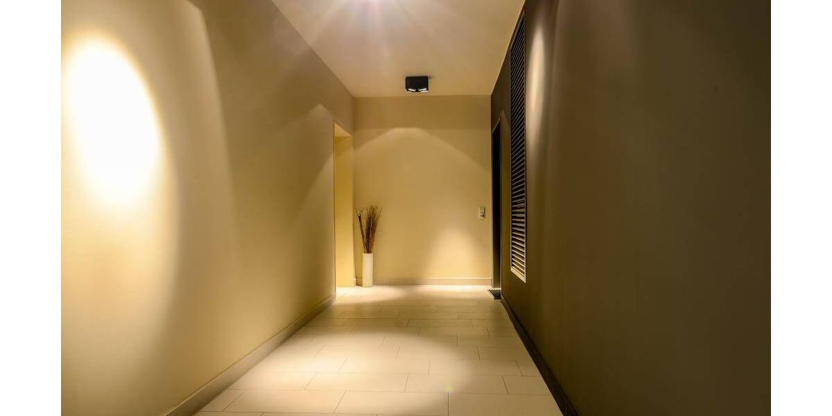Etagenwohnung Köln Altstadt-Süd - 2 Zimmer, 112 m&sup2;, 2.350&euro; | Angebot:26675049