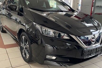 Nissan Leaf 14.151 km 17.900 &euro; Köln - Poll 51105
