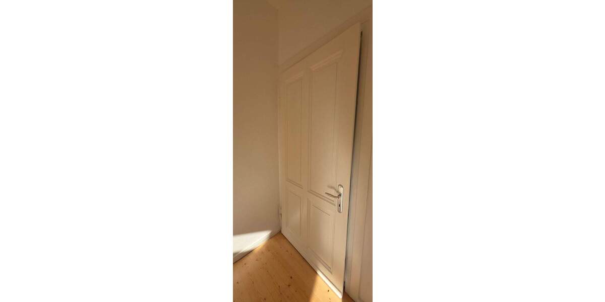 Etagenwohnung Wuppertal Ronsdorf - 3 Zimmer, 95 m&sup2;, 700&euro; | Angebot:25898726