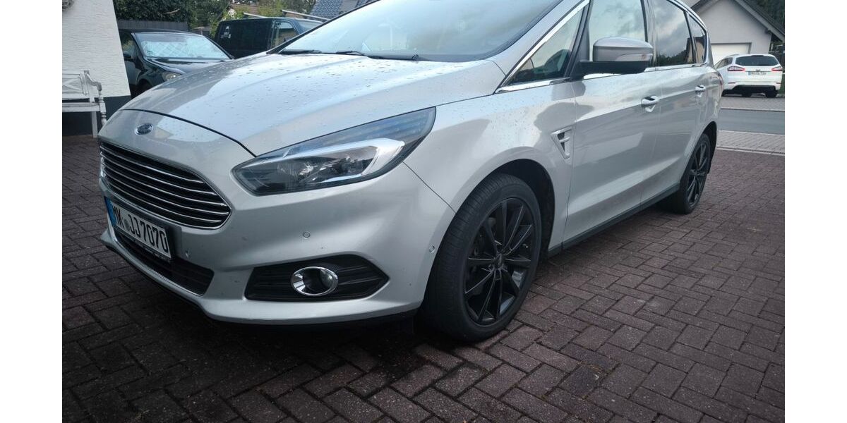 Ford S-Max 353.000 km 6.900 &euro; Halver 58553