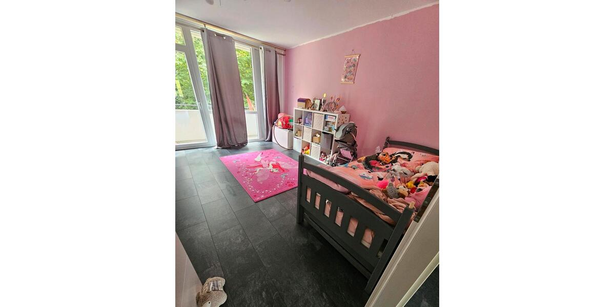 Etagenwohnung Erkrath - 3.5 Zimmer, 83 m&sup2;, 240.000&euro; | Angebot:27156982