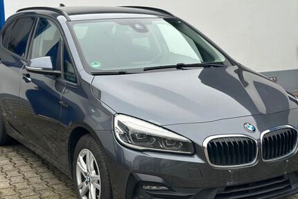 BMW 218 Active Tourer 94.000 km 12.990 &euro; Solingen 42695