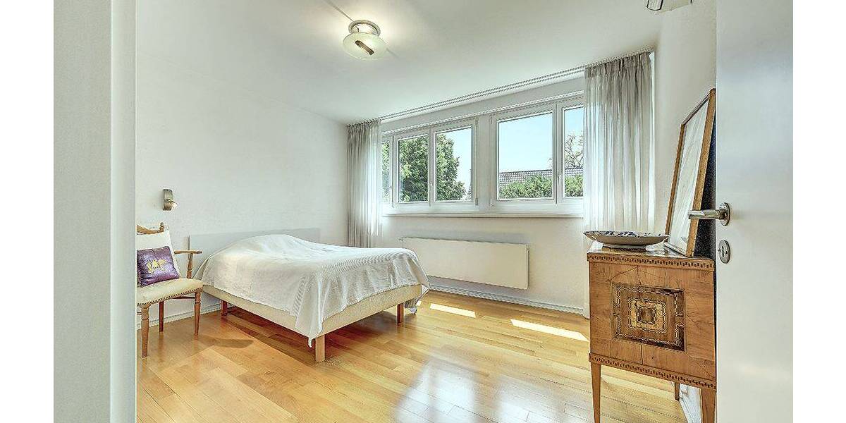 Einfamilienhaus Düsseldorf Golzheim - 8 Zimmer, 270 m&sup2;, 3.890.000&euro; | Angebot:23957250
