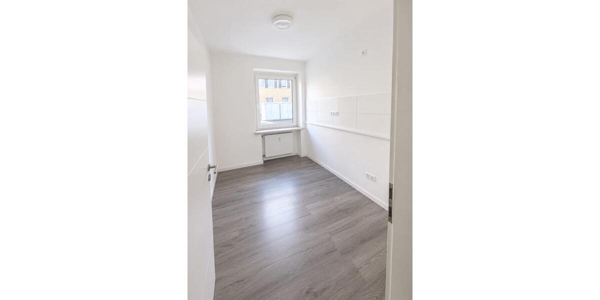 Erdgeschoßwohnung Leverkusen - 3 Zimmer, 80 m&sup2;, 1.250&euro; | Angebot:27622325