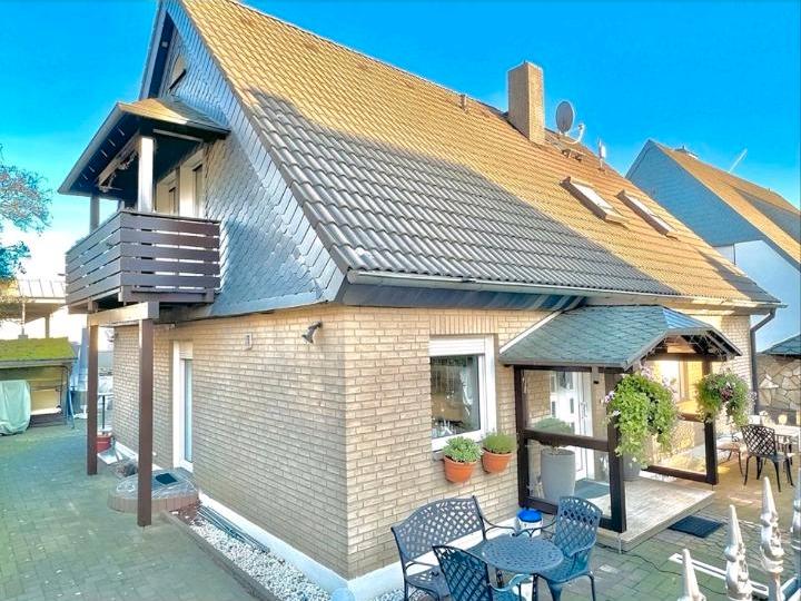 Einfamilienhaus Velbert - 7 Zimmer, 155 m&sup2;, 659.000&euro; | Angebot:27296261