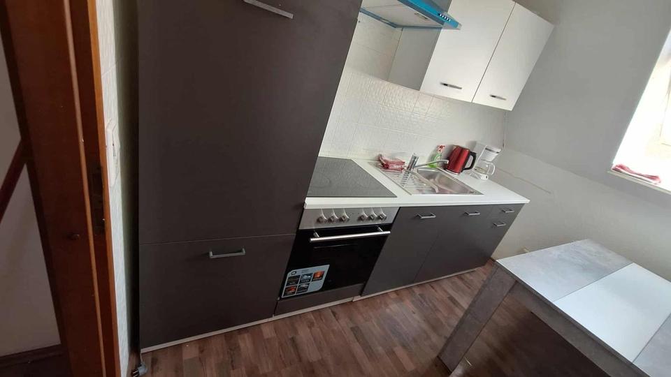 Einfamilienhaus Leverkusen Bergisch Neukirchen - 13 Zimmer, 230 m&sup2;, 5.000&euro; | Angebot:24365167