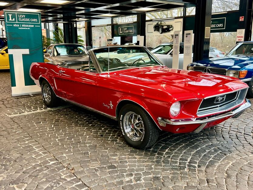 Ford Mustang 138.420 km 49.800 € Düsseldorf 40595