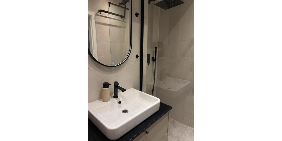 Etagenwohnung Düsseldorf Pempelfort - 2 Zimmer, 48 m&sup2;, 1.600&euro; | Angebot:24690390