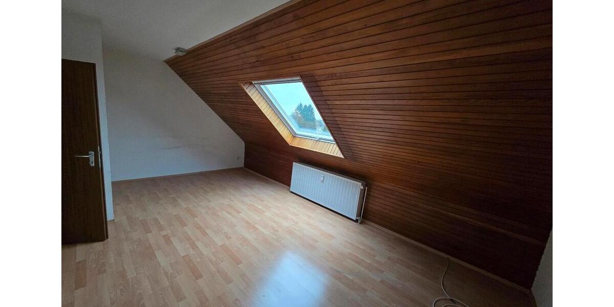 Attraktive 3-Zimmerwohnung in bester Lage in Solingen mit Küche zimmer