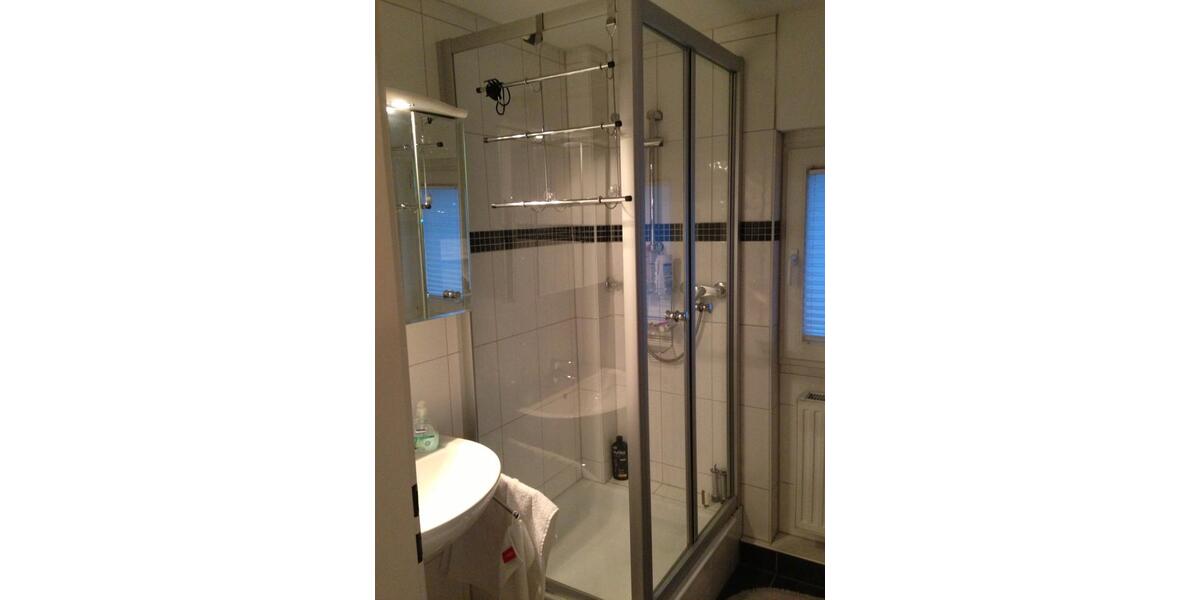 Dachgeschoßwohnung Hilden Forstbach - 2 Zimmer, 45 m&sup2;, 445&euro; | Angebot:27619490
