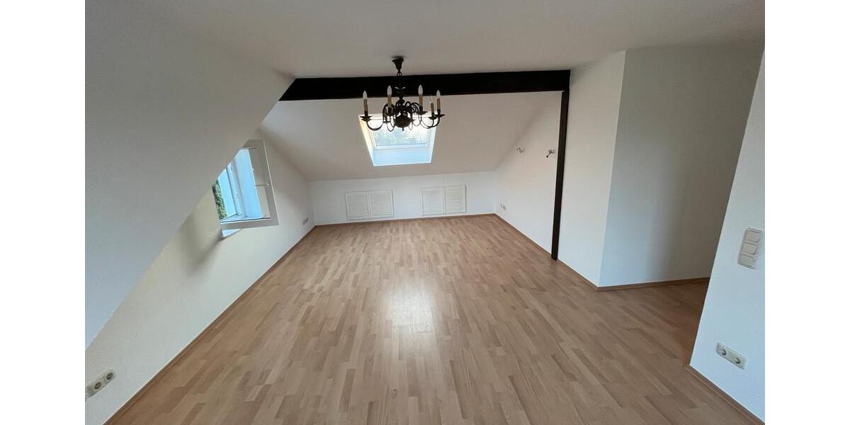 Dachgeschoßwohnung Köln Chorweiler - 2 Zimmer, 54 m&sup2;, 700&euro; | Angebot:24951276