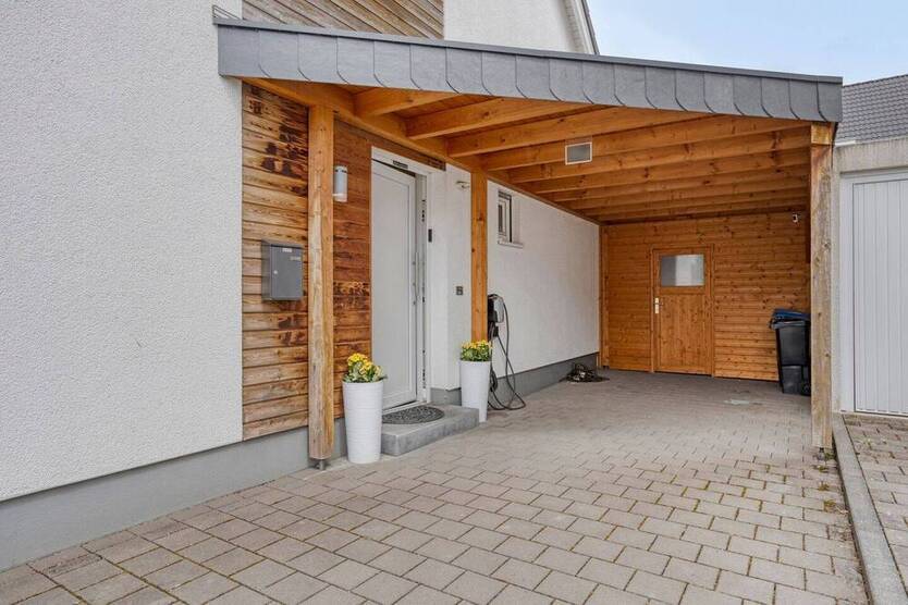 Modernes Wohnen - junge Doppelhaushälfte in familienfreundlicher Lage von Langenfeld-Reusrath