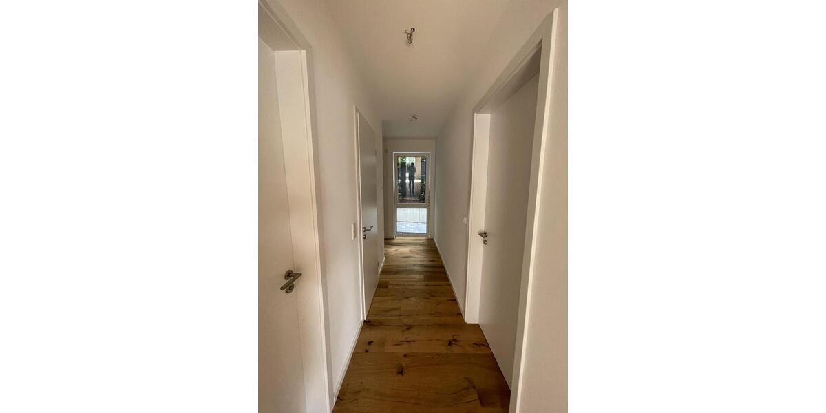 Erdgeschoßwohnung Düsseldorf Stadtbezirk 8 - 2 Zimmer, 75 m&sup2;, 1.350&euro; | Angebot:24827338